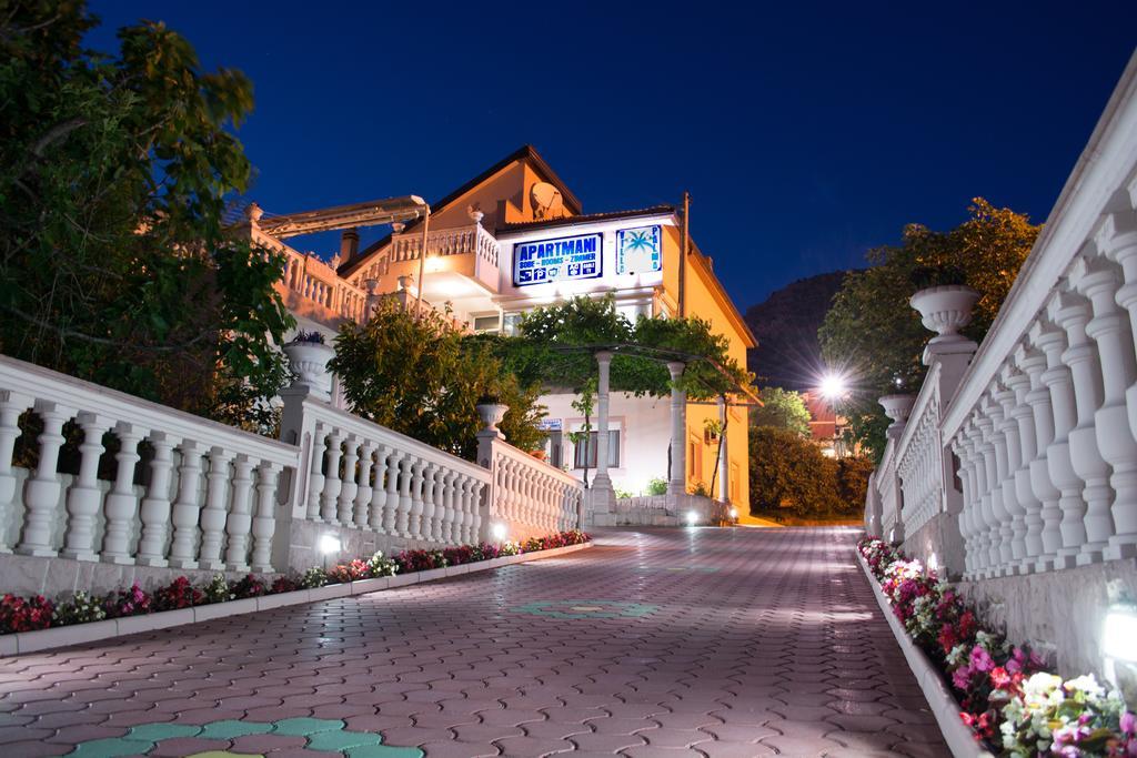 Villa Palma Guesthouse Mostar Bagian luar foto