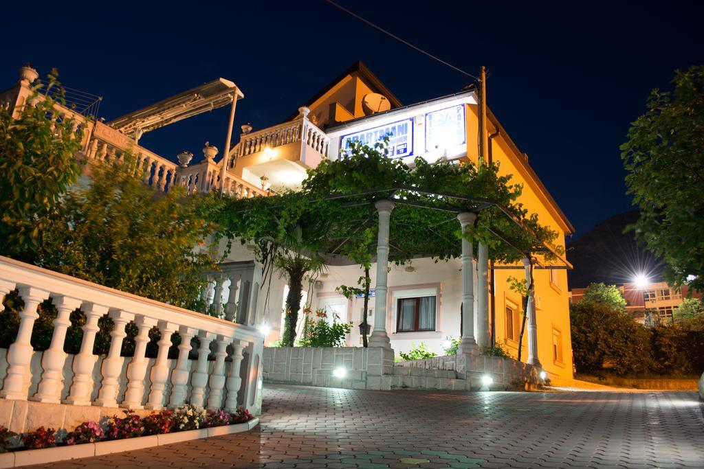 Villa Palma Guesthouse Mostar Bagian luar foto