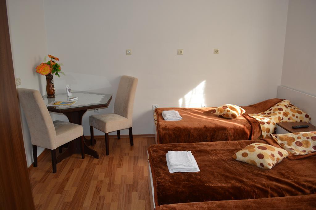Villa Palma Guesthouse Mostar Ruang foto